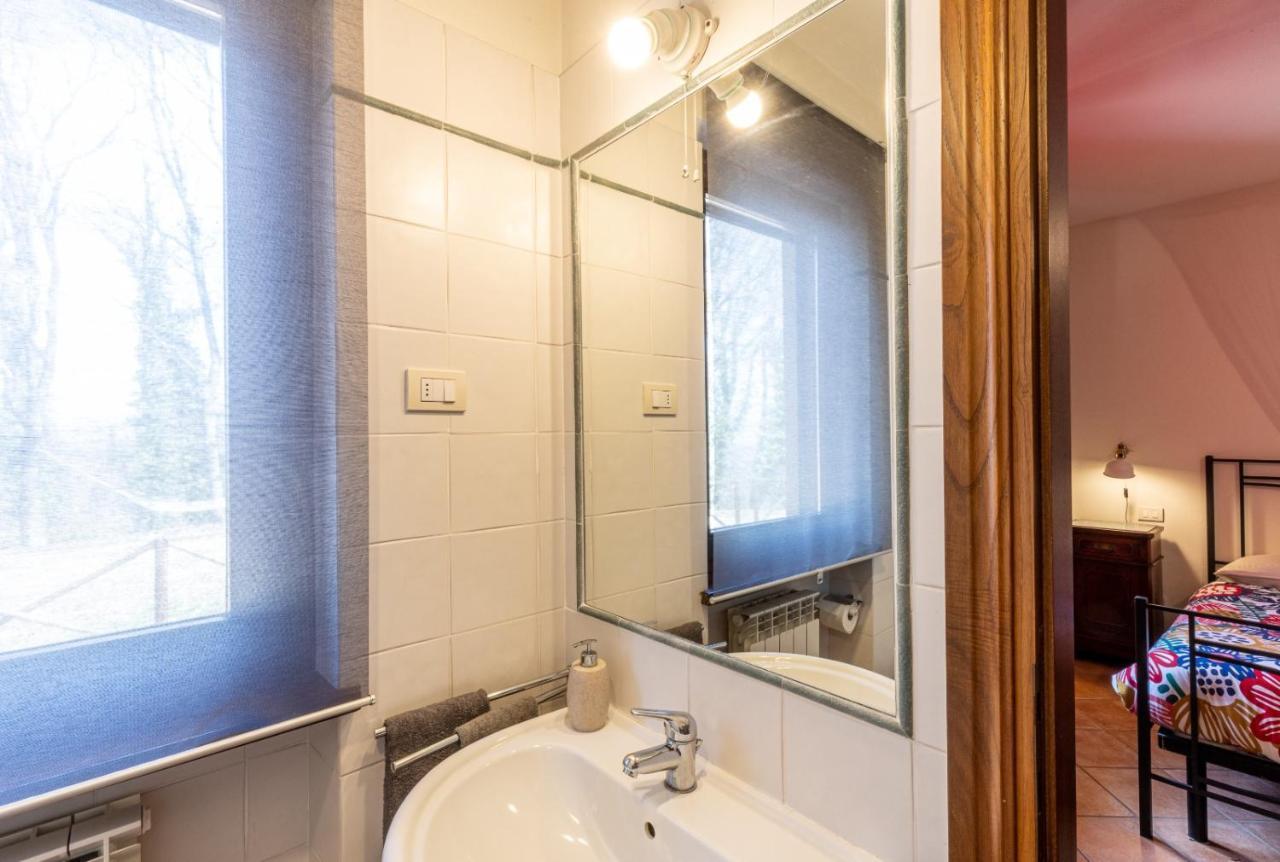 Casa Vacanze Colonnata Γκούμπιο Εξωτερικό φωτογραφία