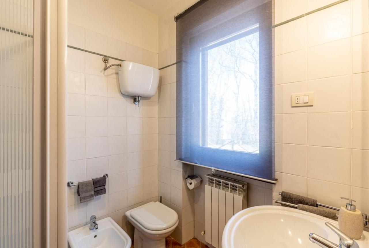Casa Vacanze Colonnata Γκούμπιο Εξωτερικό φωτογραφία